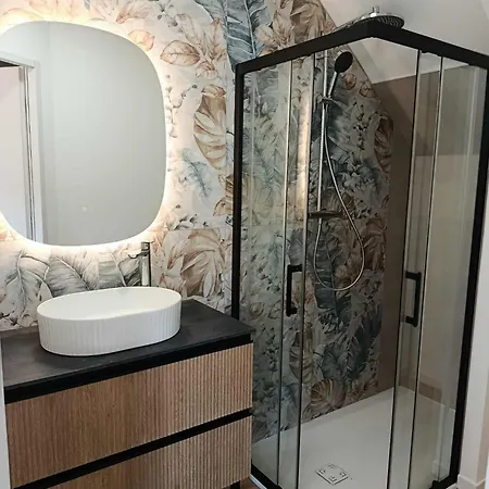 La Boutique Des Roches, 45m2 Maison Independante, Clim, Jardin, Parking Ferienhaus