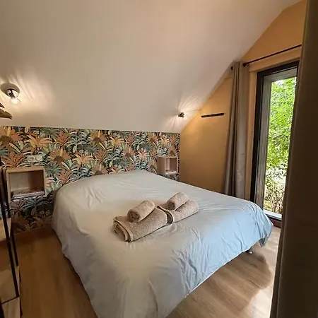 Charmante Maison Independante Avec Jardin, 45 M2, Clim, Parking * Мондвиль